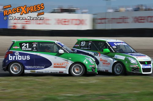 Close racing